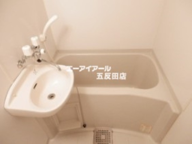 バス・シャワールーム　大変設備充実しております。お気軽にご相談下さい。