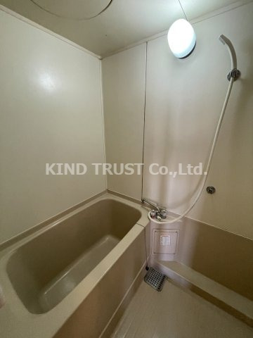 バス・シャワールーム　お風呂です
