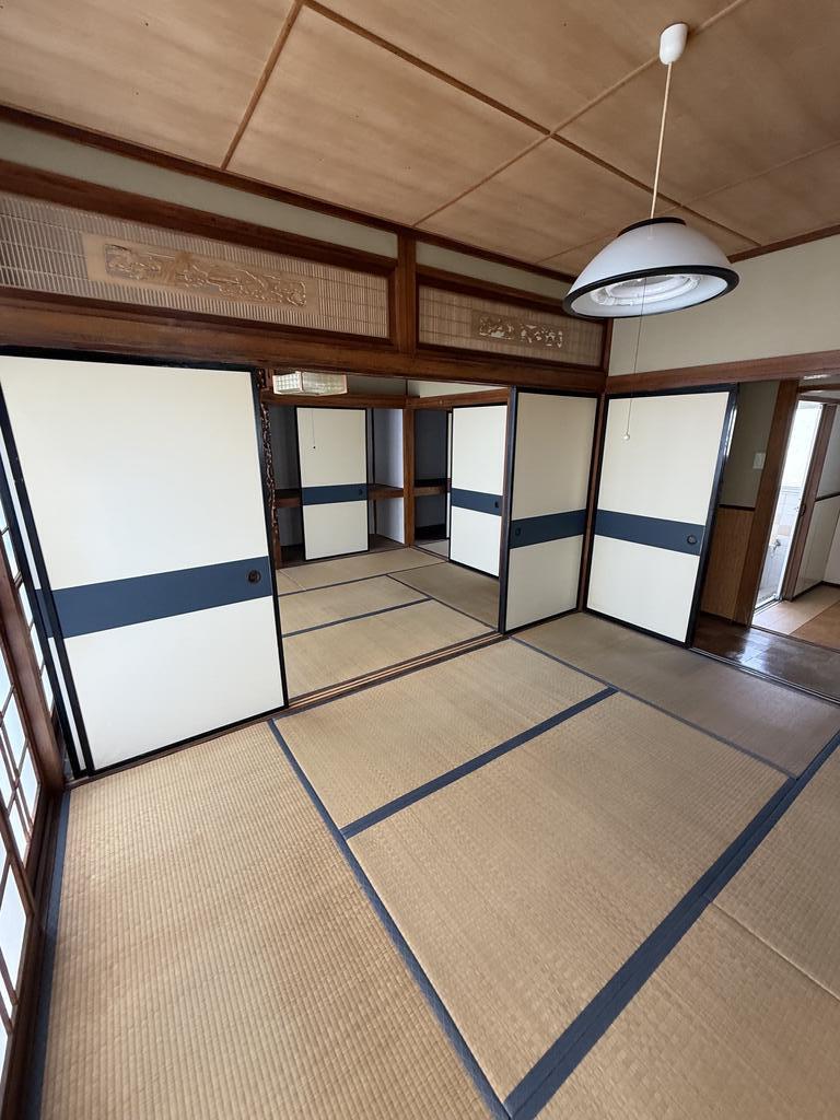 郡山6丁目貸家の居間写真