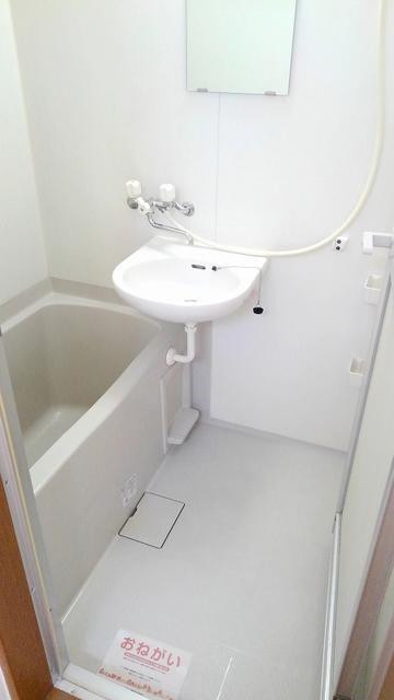 バス・シャワールーム　バスルーム