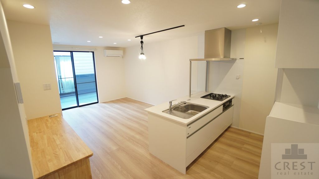 居室・リビング　実際のお部屋とは異なります。反転タイプとなります。