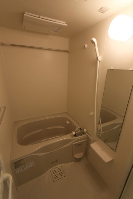 バス・シャワールーム　バスルーム