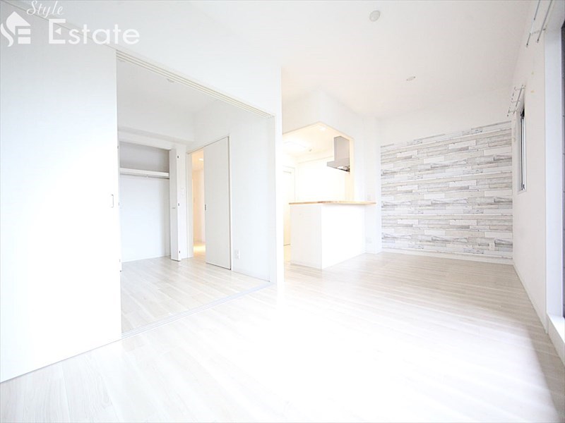 居室・リビング　内装