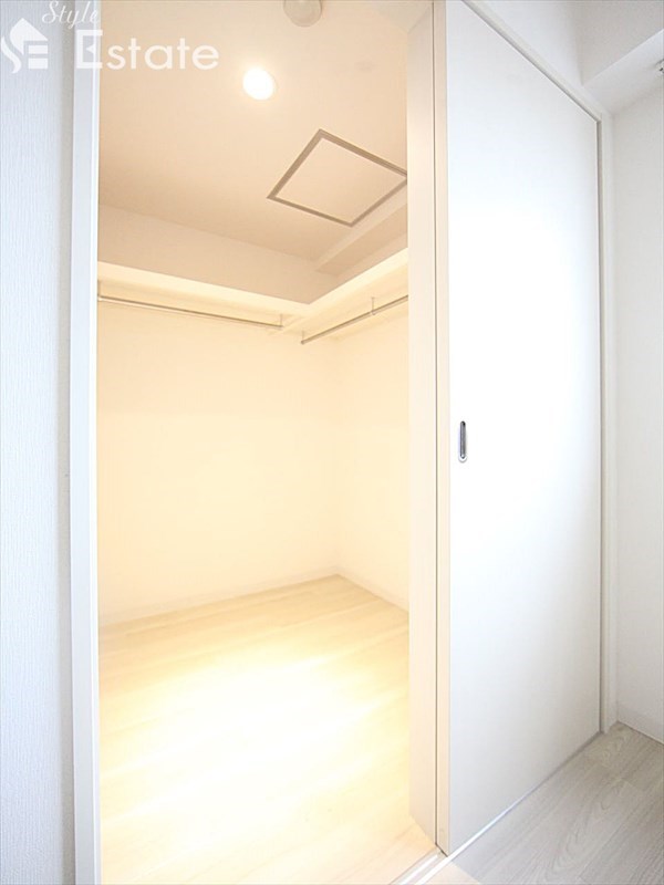 収納　ウォークインクローゼット