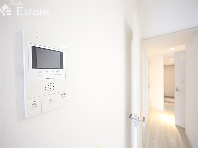 セキュリティ　モニター付きインターホン