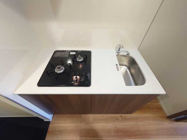 キッチン　※参考写真　同タイプ（間取り）602号室の写真となります。