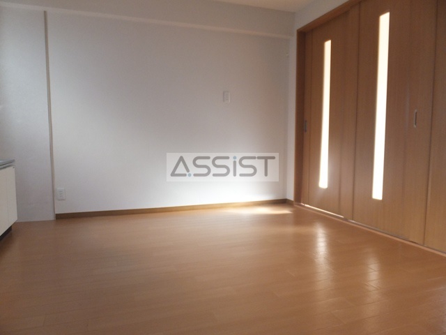 居室・リビング　内見可能♪お電話がご案内スムーズです♪オンラインもOK♪