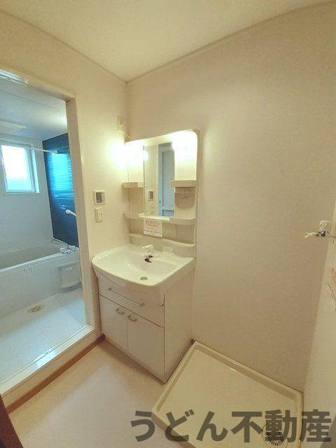 洗面設備　うどん県のお部屋探しはうどん不動産へ うどんちゃんとLINE