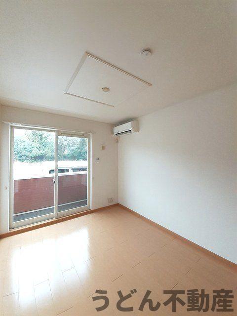 居室・リビング　うどん県のお部屋探しはうどん不動産へ うどんちゃんとLINE