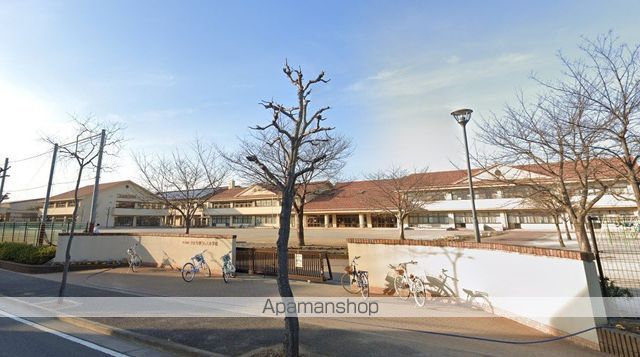 小学校　牛久市立ひたち野うしく小学校（小学校）まで1036m