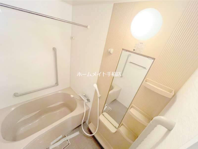 バス・シャワールーム　ゆったりバスです♪