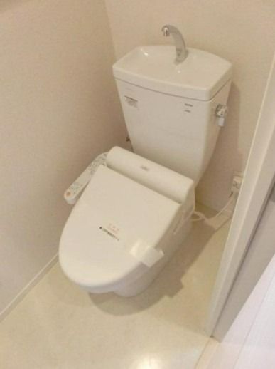 トイレ　パークアクシス上野