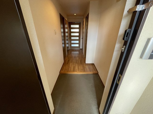 玄関　収納もある玄関です