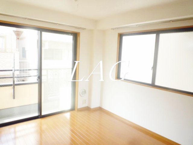 居室・リビング　洋室のお部屋です。