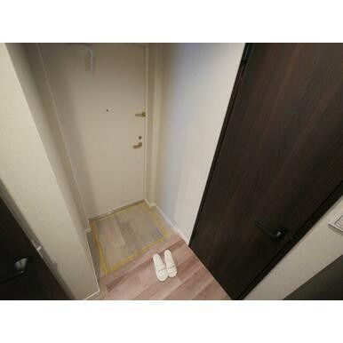 玄関　※別室参考写真