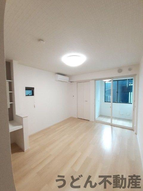 居室・リビング　うどん県のお部屋探しはうどん不動産へ うどんちゃんとLINE
