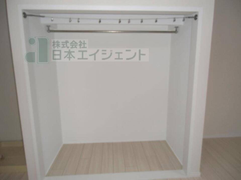 収納　押入れ