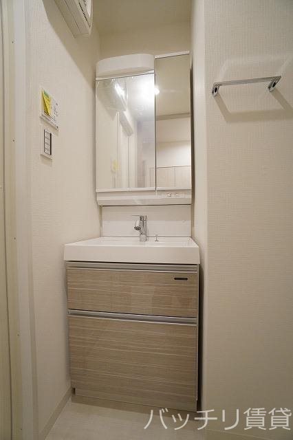 洗面設備　別号室のため、現状優先