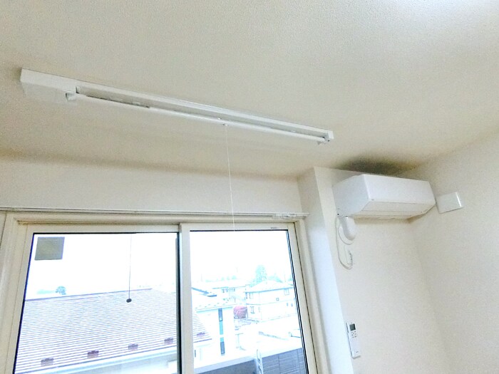 その他　室内物干、エアコン