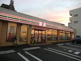 コンビニ　セブンイレブン 名古屋泉3丁目店（コンビニ）まで247m