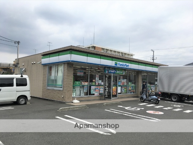 コンビニ　ファミリーマート相模原横山台店（コンビニ）まで243m