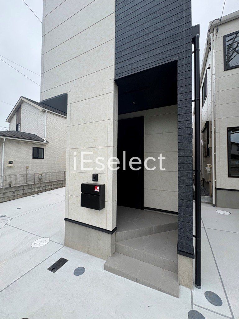 エントランス　お部屋へはこちらから