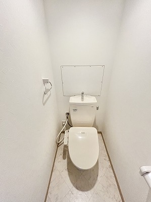 トイレ　※別号室参考写真