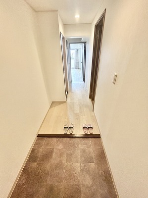 玄関　※別号室参考写真