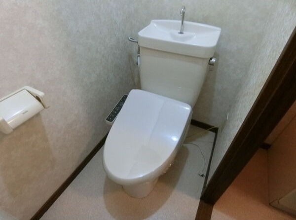 トイレ　図面と現状に相違がある場合には現状を優先