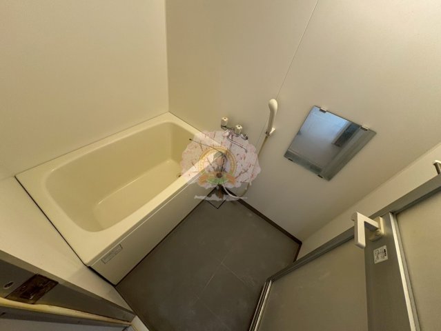 バス・シャワールーム　別部屋参考写真