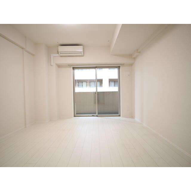 その他部屋・スペース　洋室約8.4帖