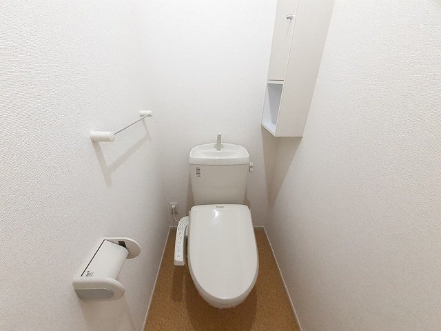 トイレ　落ち着いたトイレです