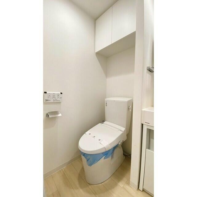 トイレ　※同物件別部屋写真です。