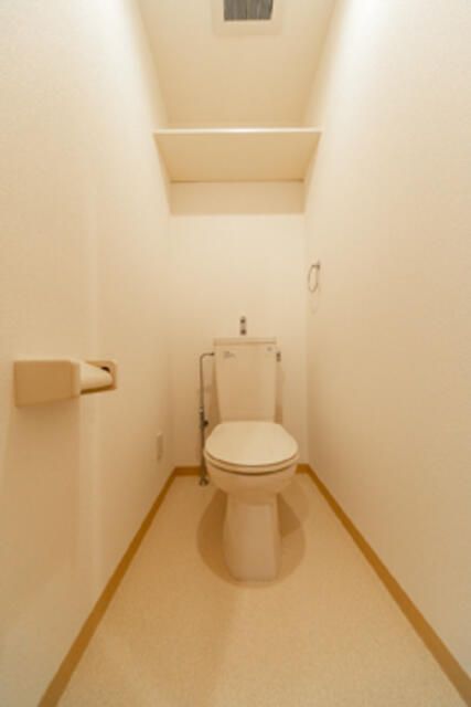 トイレ　ゆったりとした空間のトイレです