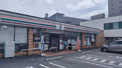 コンビニ　セブンイレブン　岩槻本町店（コンビニ）まで639m