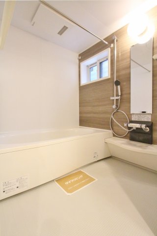 バス・シャワールーム　参考写真（同物件別部屋）