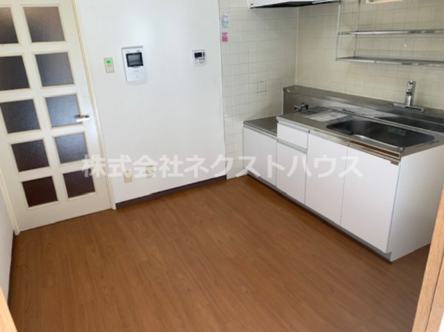 居室・リビング　別部屋参考写真です