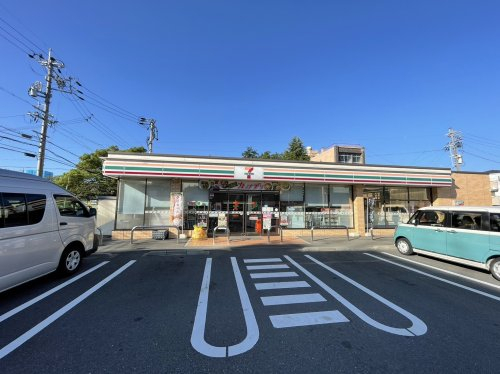 コンビニ　セブンイレブン 名古屋清水5丁目店（コンビニ）まで208m