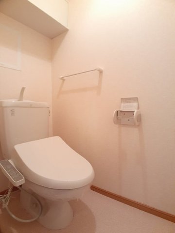 トイレ　トイレもきれいです