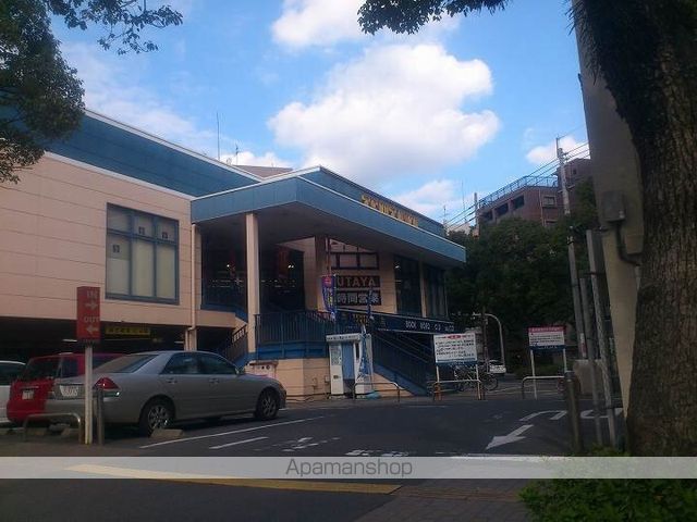 レンタルビデオ　ＴＳＵＴＡＹＡ甲南通り店（レンタルビデオ）まで700m