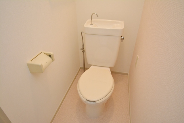 トイレ　シンプルで使いやすいトイレです♪