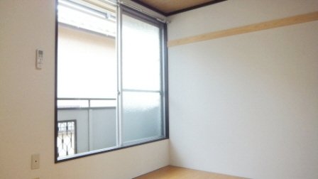 居室・リビング　６帖洋室です