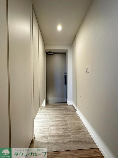 玄関　※写真は同タイプ住戸です。