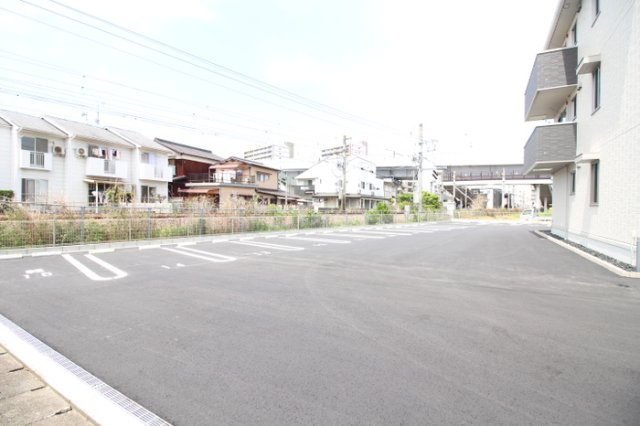 駐車場　駐車場