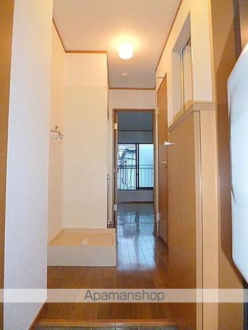 メゾンフェニックスの玄関写真