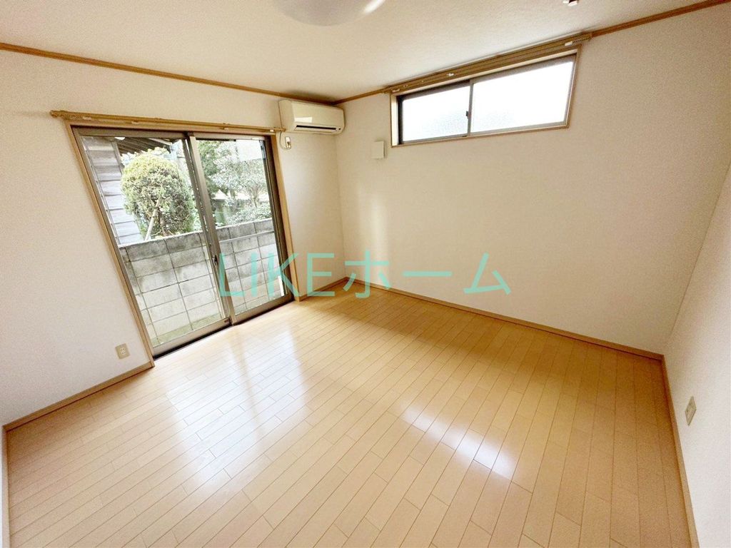 コーポウォッセIの居間写真