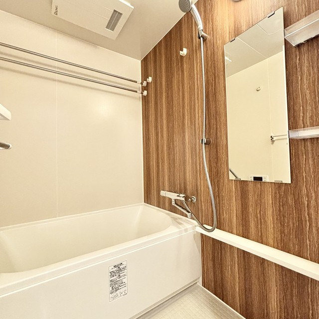バス・シャワールーム　※写真は同タイプ住戸です。