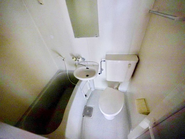 西武池袋線 所沢駅 徒歩8分 2階建 築33年の風呂写真