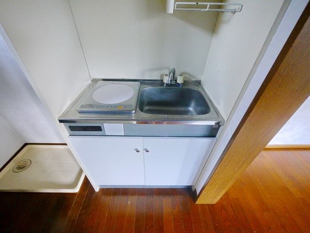 西武池袋線 所沢駅 徒歩8分 2階建 築33年のキッチン写真