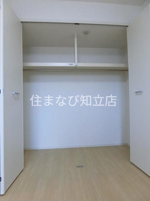 名鉄三河線 上挙母駅 徒歩18分 3階建 築8年の内装写真